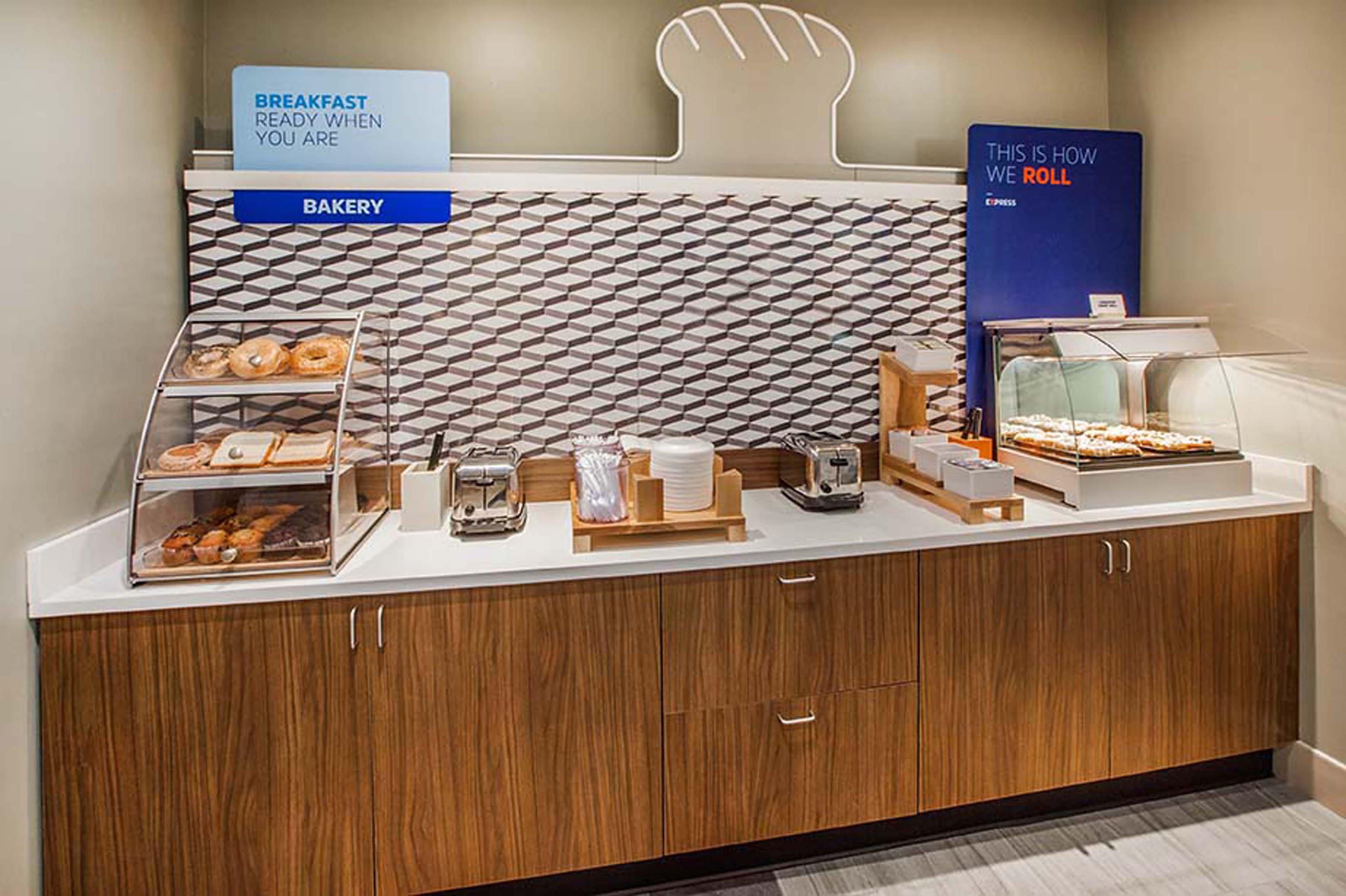 Holiday Inn Express Chapel Hill By Ihg Extérieur photo