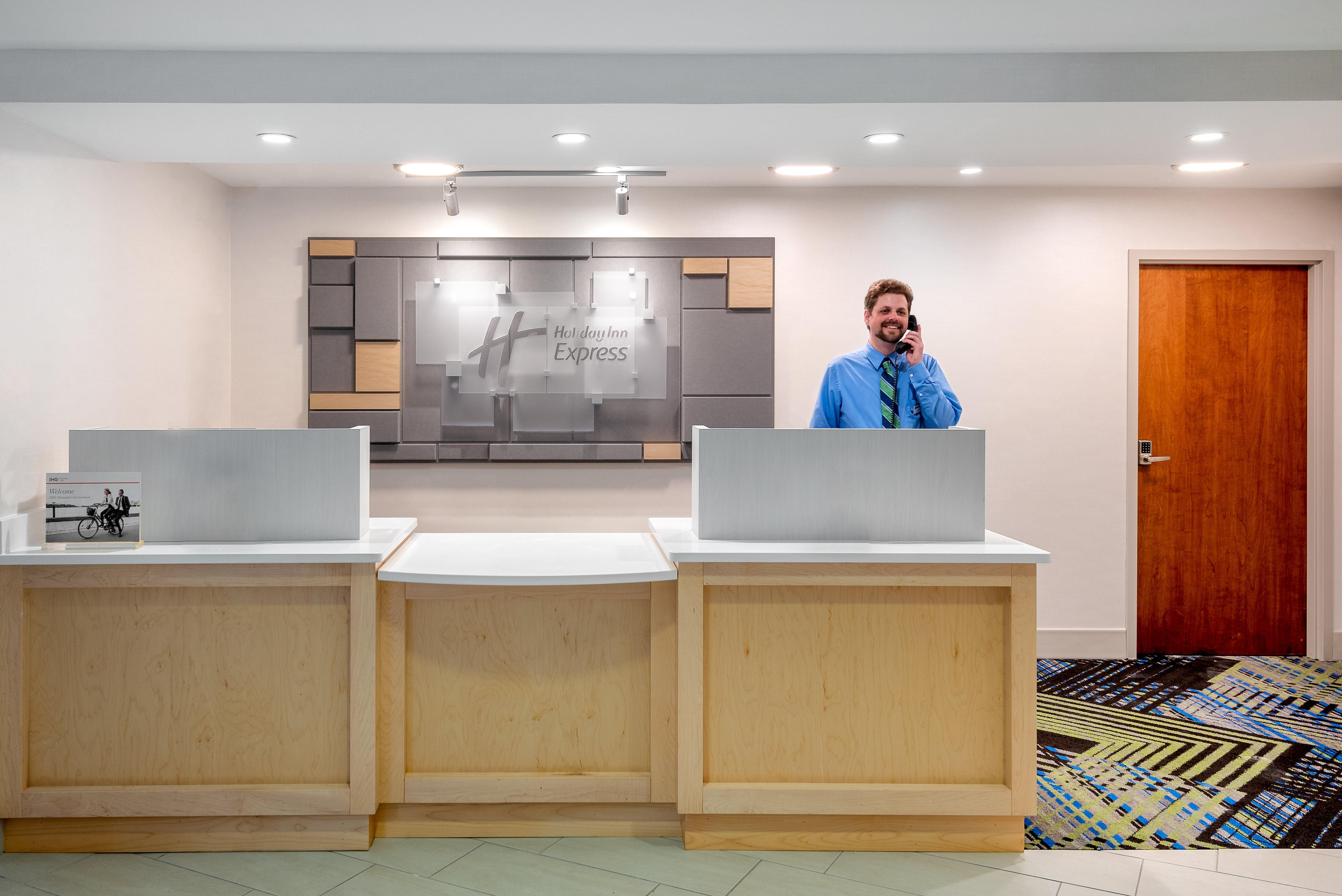 Holiday Inn Express Chapel Hill By Ihg Extérieur photo