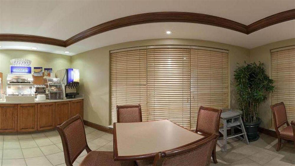 Holiday Inn Express Chapel Hill By Ihg Extérieur photo
