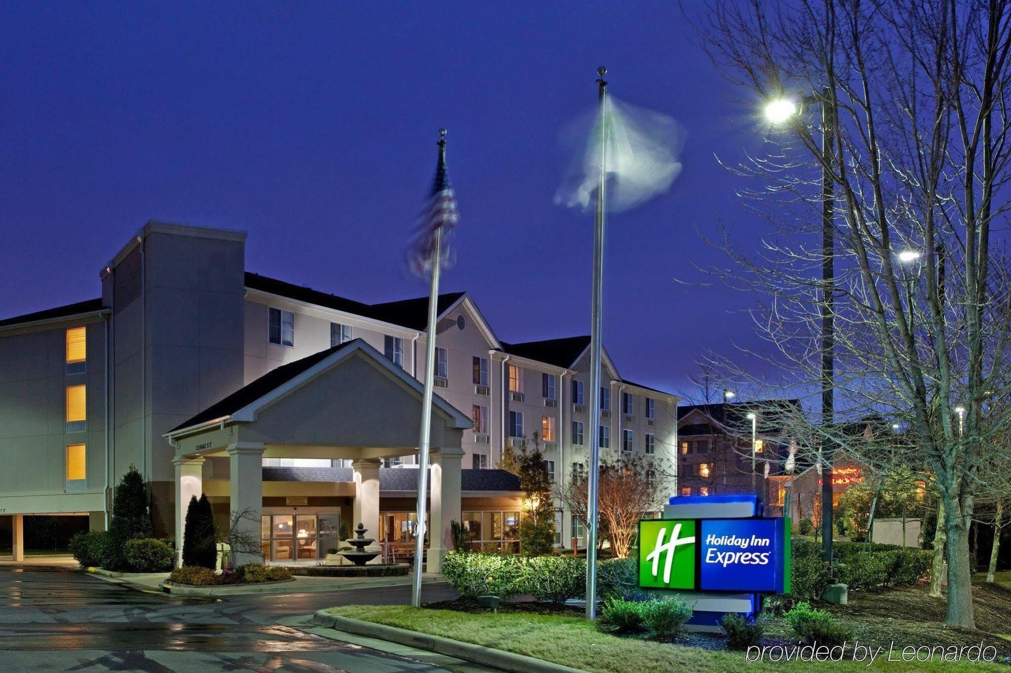 Holiday Inn Express Chapel Hill By Ihg Extérieur photo