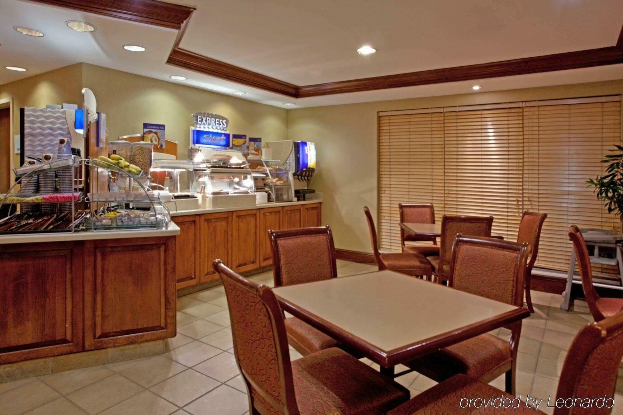 Holiday Inn Express Chapel Hill By Ihg Extérieur photo