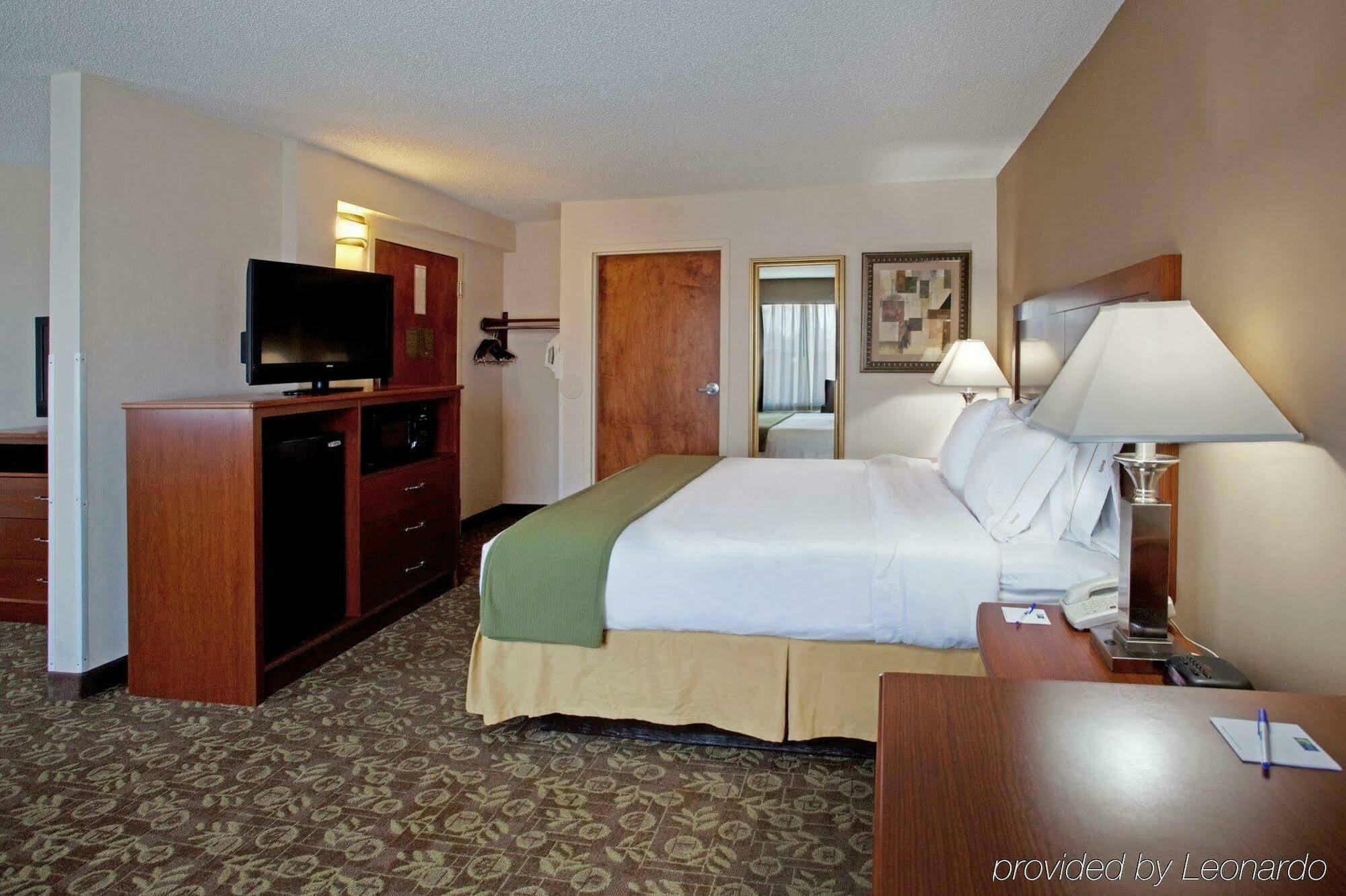 Holiday Inn Express Chapel Hill By Ihg Extérieur photo